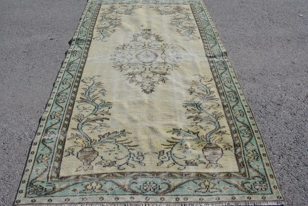 Vintage Turkish Rug TR79810 Image 1