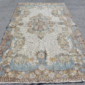 Vintage Turkish Rug TR79890 Image 1