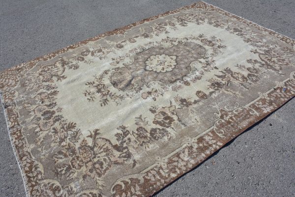 Vintage Turkish Rug TR79910 Image 4