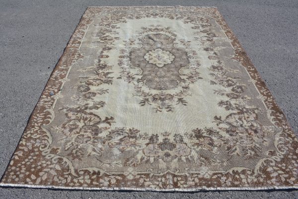 Vintage Turkish Rug TR79910 Image 1
