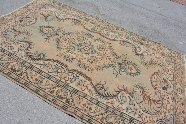 Vintage Turkish Rug TR80290 Image 4