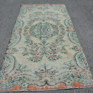 Vintage Turkish Rug TR80630 Image 1