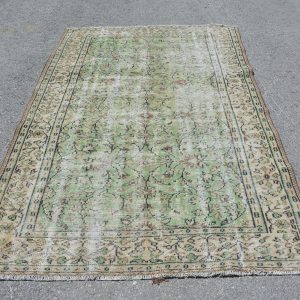 Vintage Turkish Rug TR80760 Image 1