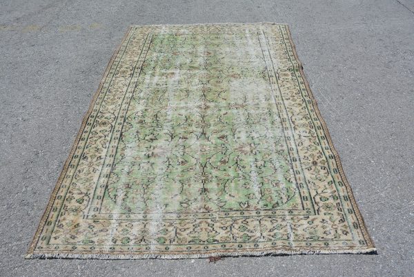 Vintage Turkish Rug TR80760 Image 1