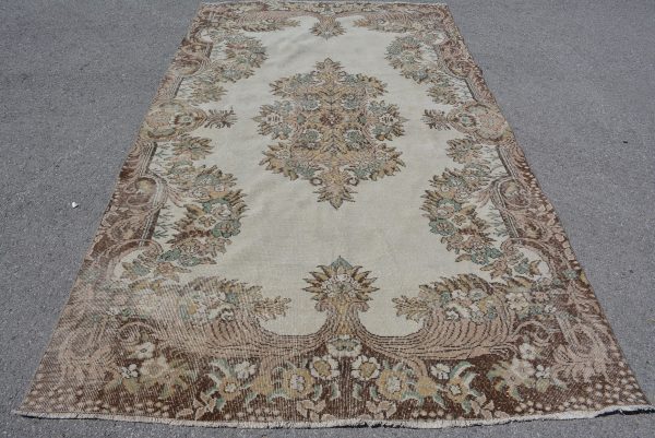 Vintage Turkish Rug TR80860 Image 1