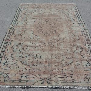 Vintage Turkish Rug TR80920 Image 1