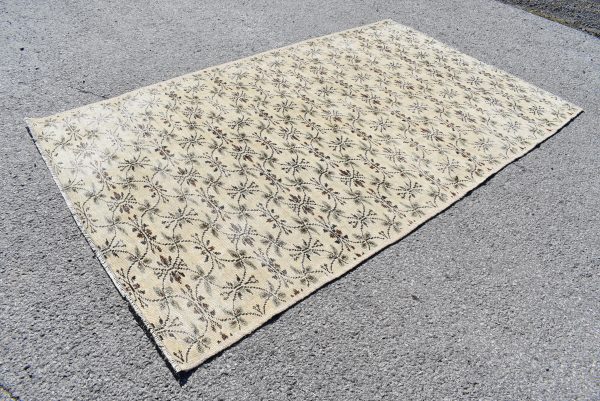 5.9 ft. x 9.4 ft. Vintage Turkish Rug TR93760 Image 3