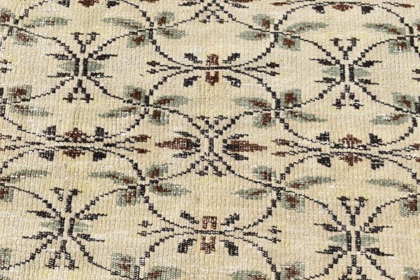 5.9 ft. x 9.4 ft. Vintage Turkish Rug TR93760 Image 6