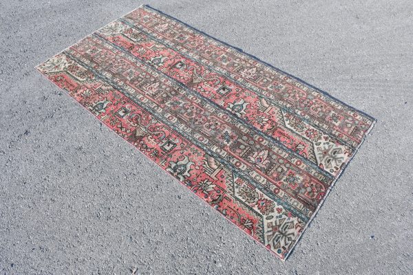 3.3 ft. x 6.4 ft. Vintage Patchwork Rug TR16964 Image 2