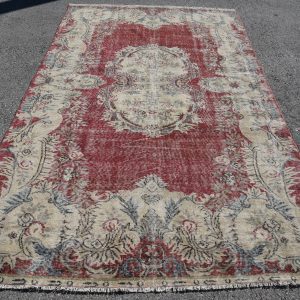 5.7 ft. x 9.4 ft. Vintage Turkish Rug TR35255 Image 1
