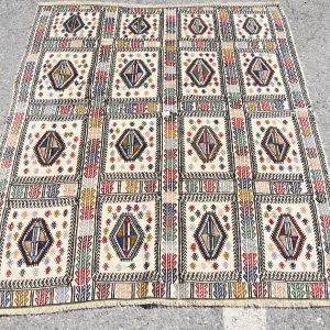 4.4 ft. x 4.8 ft. Vintage Kilim Rug TR46562 Image 1