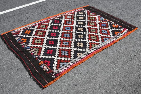 4.7 ft. x 6.9 ft. Vintage Kilim Rug TR46662 Image 3