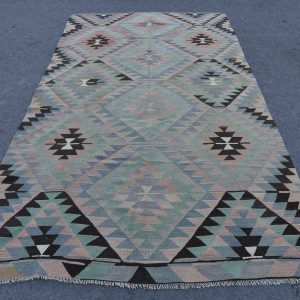 5.2 ft. x 9.6 ft. Vintage Kilim Rug TR48832 Image 1