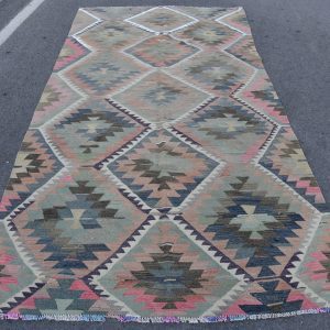 4.9 ft. x 9.4 ft. Vintage Kilim Rug TR48992 Image 1