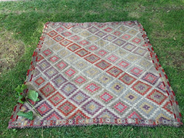 4.6 ft. x 5.4 ft. Vintage Kilim Rug TR11232 Image 3