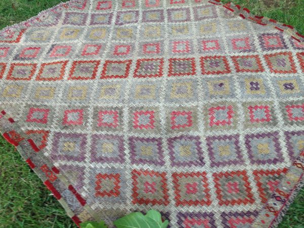 4.6 ft. x 5.4 ft. Vintage Kilim Rug TR11232 Image 6