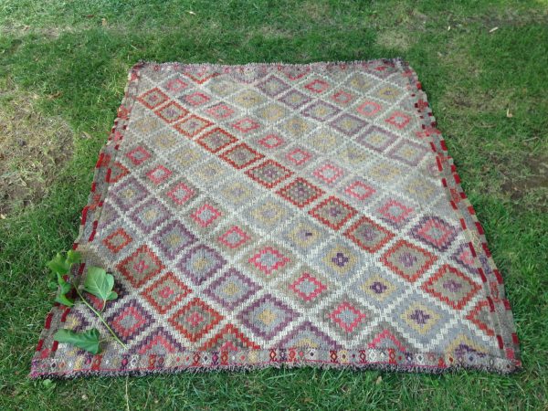 4.6 ft. x 5.4 ft. Vintage Kilim Rug TR11232 Image 1