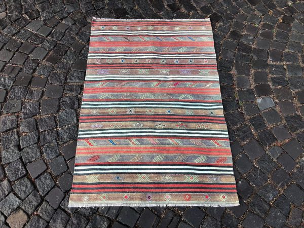 3.2 ft. x 4.7 ft. Vintage Kilim Rug TR49482 Image 3
