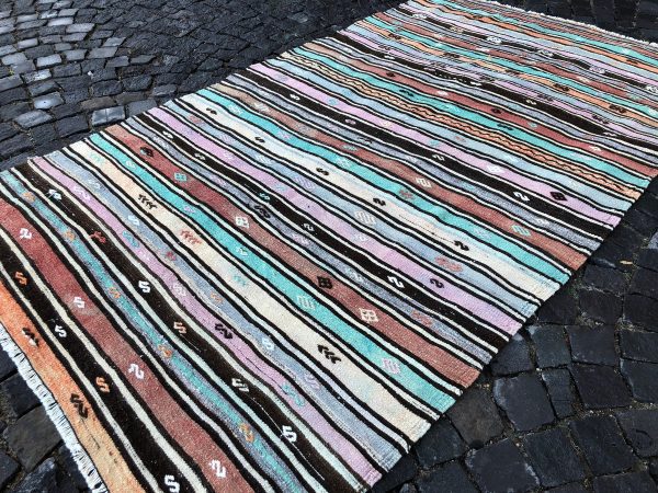 4.9 ft. x 8.6 ft. Vintage Kilim Rug TR49512 Image 2