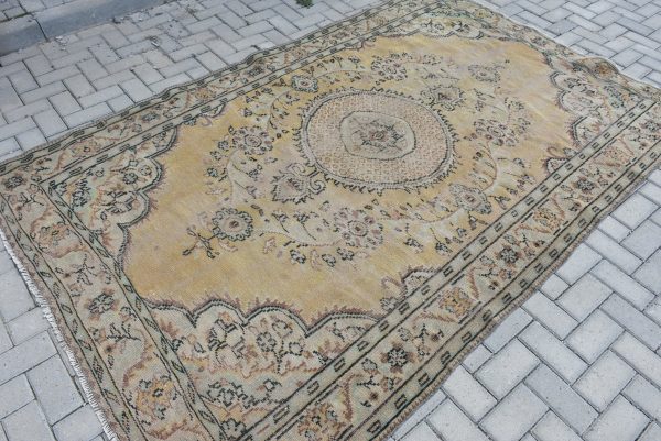 5.7 ft. x 9 ft. Vintage Turkish Rug TR67265 Image 2