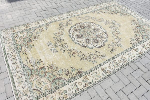 5.7 ft. x 9.9 ft. Vintage Turkish Rug TR67295 Image 2