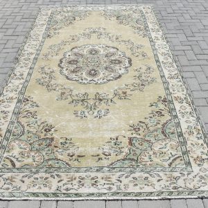 5.7 ft. x 9.9 ft. Vintage Turkish Rug TR67295 Image 1