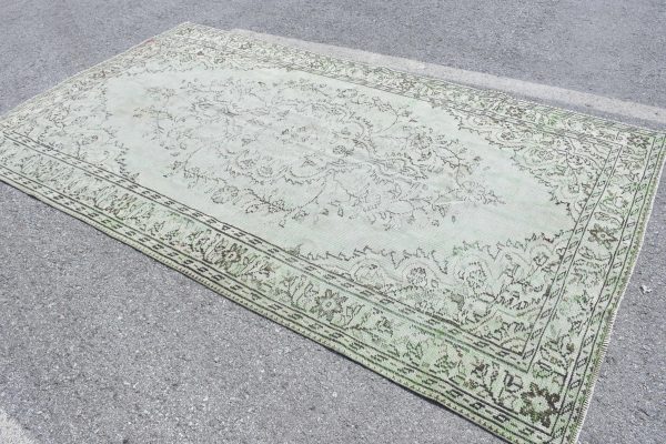 5.7 ft. x 9.7 ft. Vintage Turkish Rug TR67645 Image 4