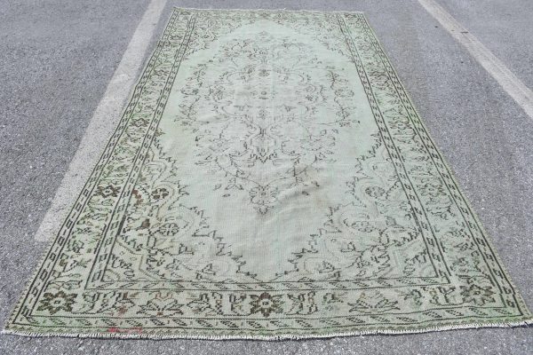 5.7 ft. x 9.7 ft. Vintage Turkish Rug TR67645 Image 1