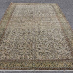 6.5 ft. x 9.4 ft. Vintage Turkish Rug TR70645 Image 1