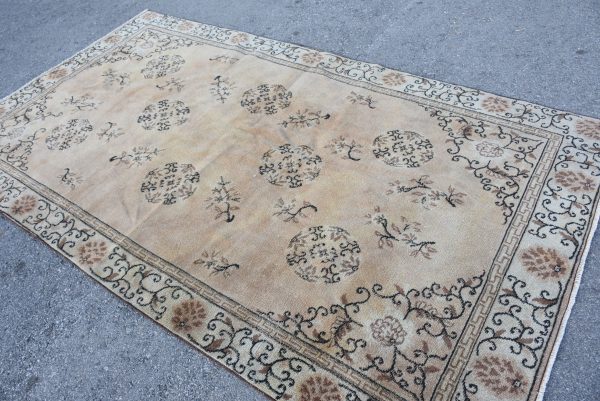 5.2 ft. x 9.4 ft. Vintage Turkish Rug TR72875 Image 4