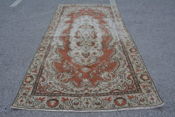 4.6 ft. x 8.8 ft. Vintage Turkish Rug TR78425 Image 1