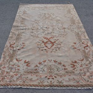 5.2 ft. x 8.5 ft. Vintage Turkish Rug TR82895 Image 1
