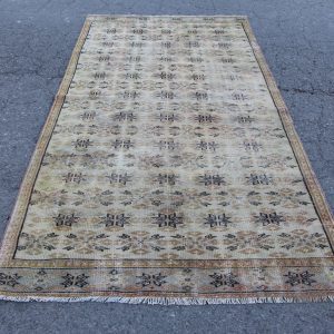 4.6 ft. x 9.4 ft. Vintage Turkish Rug TR02356 Image 1