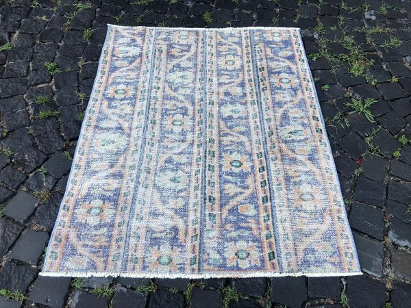 3.2 ft. x 4 ft. Vintage Patchwork Rug TR19604 Image 3