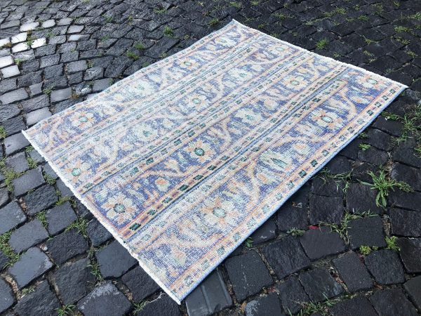 3.2 ft. x 4 ft. Vintage Patchwork Rug TR19604 Image 1