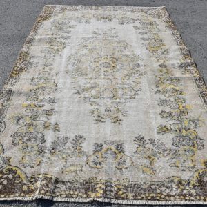 5.8 ft. x 9.3 ft. Vintage Turkish Rug TR06266 Image 1