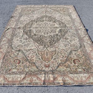 6.3 ft. x 9.3 ft. Vintage Turkish Rug TR12606 Image 1