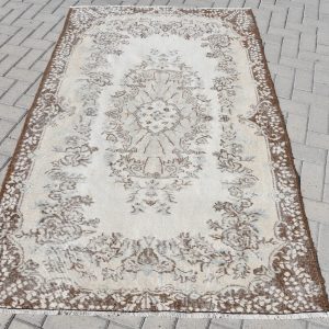 4.1 ft. x 6.7 ft. Vintage Turkish Rug TR13386 Image 1