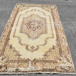 4.3 ft. x 8.3 ft. Vintage Turkish Rug TR16246 Image 1