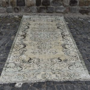 4.5 ft. x 8.7 ft. Vintage Turkish Rug TR18496 Image 1