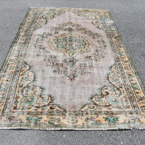 5.1 ft. x 9.1 ft. Vintage Turkish Rug TR20056 Image 1