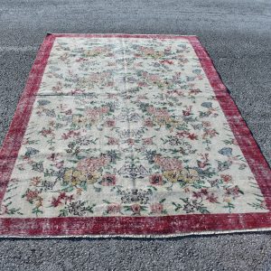 5.5 ft. x 8.4 ft. Vintage Turkish Rug TR22786 Image 1