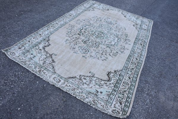 5.6 ft. x 8.9 ft. Vintage Turkish Rug TR23476 Image 3