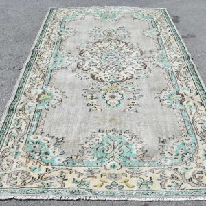 5.4 ft. x 9.2 ft. Vintage Turkish Rug TR33966 Image 1
