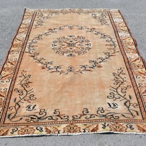 5.5 ft. x 8 ft. Vintage Turkish Rug TR34086 Image 1