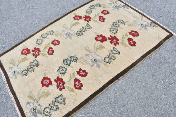 3.9 ft. x 5.9 ft. Vintage Turkish Rug TR34296 Image 2