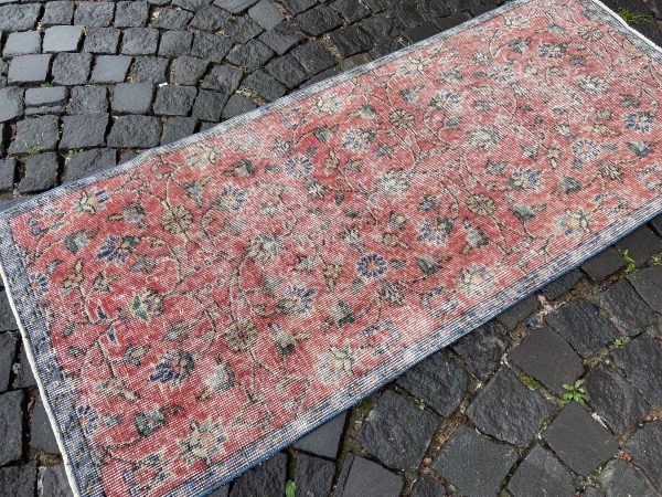2.4 ft. x 5.4 ft. Vintage Turkish Rug TR57896 Image 2