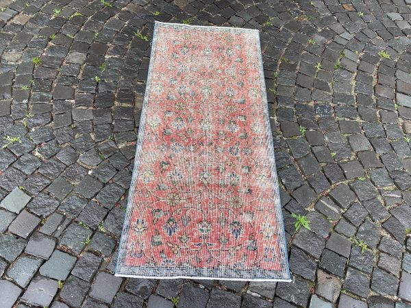 2.4 ft. x 5.4 ft. Vintage Turkish Rug TR57896 Image 4