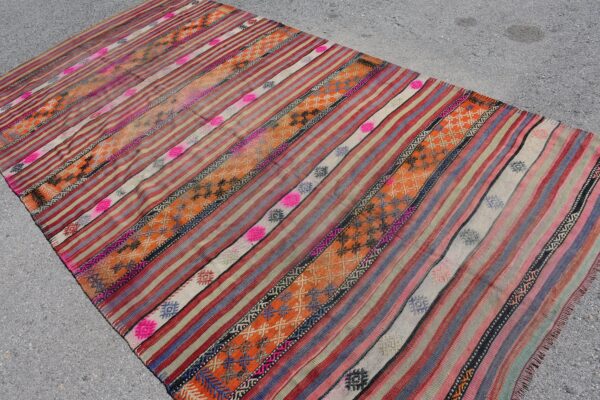 5.5 ft. x 10.4 ft. Vintage Kilim Rug TR57612 Image 4