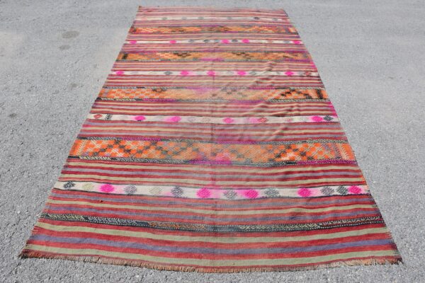 5.5 ft. x 10.4 ft. Vintage Kilim Rug TR57612 Image 1